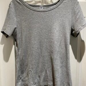 Old Navy grey tee shirt Size M